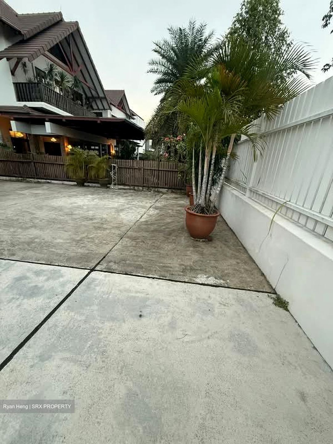 Frankel Estate (D14), Detached #547645761
